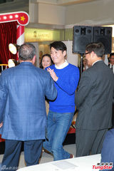 组图：黎明被传新恋情 风骚亮相心情大好