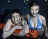 幻灯：游泳名将张琳与车模兽兽翟陵演绎运动激情