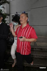 组图：张柏芝父亲被拘受审 一万港币获保释