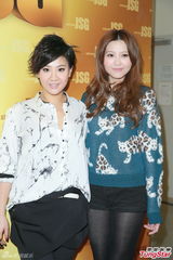 组图：郑欣宜香港过圣诞 未知郑少秋能否应约