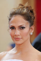 高清组图：奥斯卡红毯 詹妮弗-洛佩兹别致礼服亮相