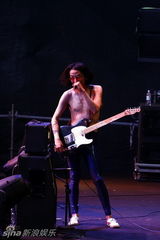 高清：迷笛第一天 二手玫瑰扭机何勇轮番登台