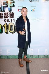 组图：官恩娜任香港电影节大使 关锦鹏筹拍青春题材