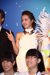 组图：蔡依林坚持舞曲路线 佩服朱莉勇敢防癌