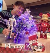 组图：众星欢乐庆圣诞 Angela可爱林志玲性感