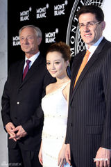 幻灯图：李小璐渐发成熟味道 陈晓东闻柏芝黑脸