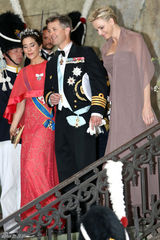 组图：欧洲最美公主下嫁银行家 全球王室盛宴