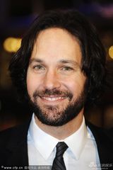 组图：《雪崩王子》首映 导演携主演亮相红毯