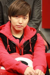 高清组图：SJ-M做客争开微博 玩转网络流行语