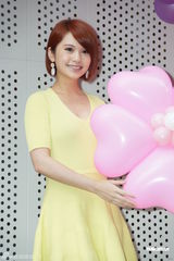 组图：杨丞琳乐当包租婆 自曝父亲曾欠巨债