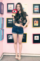 组图：韩团Dal shabet分享美腿秘诀 想当长寿团