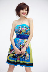 高清组图：孟广美写真笑容甜蜜 女人味十足