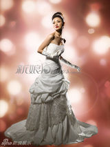 幻灯图集：胡可登杂志封面 复古新娘星光耀眼