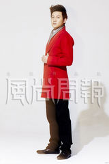 高清图：陆毅《风尚周报》封面大片展魅力笑容