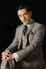 组图：胡歌出演话剧《尹雪艳》 曝光老上海造型