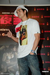 组图：《喜爱夜蒲》香港首映 导演钱国伟携演员亮相