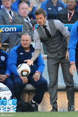 高清图：贝克汉姆现身球场 助阵英格兰德国之战