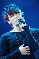 高清图：金在中香港个唱火爆 亲自下厨喂粉丝