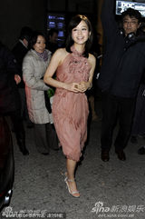 高清组图：《白夜行》首映 主演堀北真希淡雅迷人