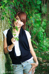 组图：新任J女郎昆凌美图盘点 18岁嫩模萌照曝光