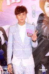 幻灯：《美丽密令》首映 阿Sa(蔡卓妍)着装沉重强颜欢笑