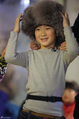 组图：《爸爸》雪乡抢先看 萌娃玩雪脸蛋红扑扑