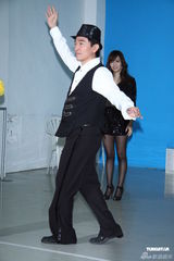 组图：《我猜》正式更名 侯佩岑主持搭档吴宗宪