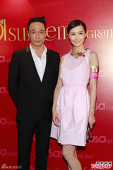 组图：陈法拉出席活动称未定合约去向