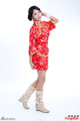 组图：许雅涵晒美腿诱宅男 将录新曲进军日本