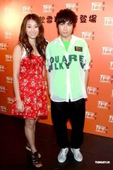 高清组图：古巨基代言日本料理 尝试炮制北海道雪糕