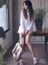 幻灯图集：徐智慧纯白风情 楚楚动人似出水芙蓉