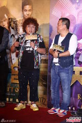 组图：周杰伦《天台》邀曾志伟纳豆柯有伦宣传