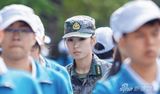组图：“最美女教官”走红 神似章子怡网友惊呆