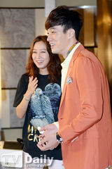 组图：探班《主君的太阳》苏志燮孔孝珍笑开颜