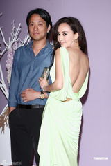 组图：前5566团员小刀300万迎娶豪门千金