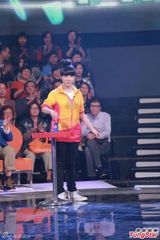 组图：黄浩然再添一子 黎耀祥录游戏节目