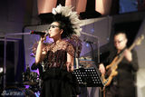 组图：崔子格北京演唱会落幕 造型暗黑叛逆