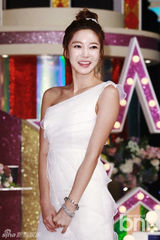 组图：《顺位女》现场大公开 金智敏权敏中亮相