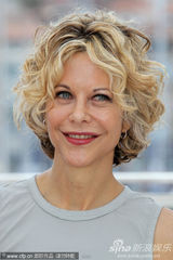 幻灯图集：梅格-瑞恩和约旦皇后组“女子军团”亮相