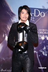 幻灯图：阿杜暌违三年再战歌坛 证明自己勇者无惧