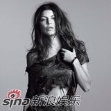 幻灯图集：费姬登《Marie Claire》封面 秀女人力量