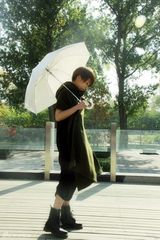 组图：谢楠轻熟春日组图 忧郁瞬间说尽女人心 