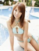 组图：泳装模特山本梓性感比基尼爆乳秀蛮腰