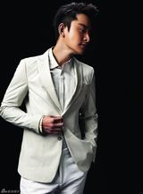组图：贾乃亮魅力大片 温柔暖男沉静内敛