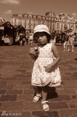 组图：江一燕摄影作品曝光 带你走进布拉格