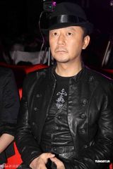 高清组图：《囧探佳人》曝终极海报 启动新浪官网