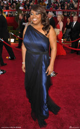 高清组图：雪莉-谢福尔德亮相 宝蓝色礼服低调