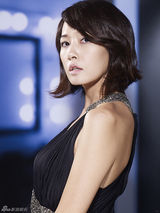 高清组图：韩星金善雅代言化妆品 秀粉嫩白皙肌肤