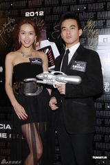 组图：宣萱Jocelyn酷帅捧场《黑超特警组3》首映