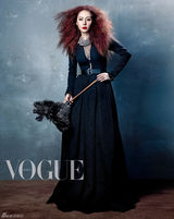 高清组图：韩片《间谍》主演携手拍写真 音乐剧般生动风趣